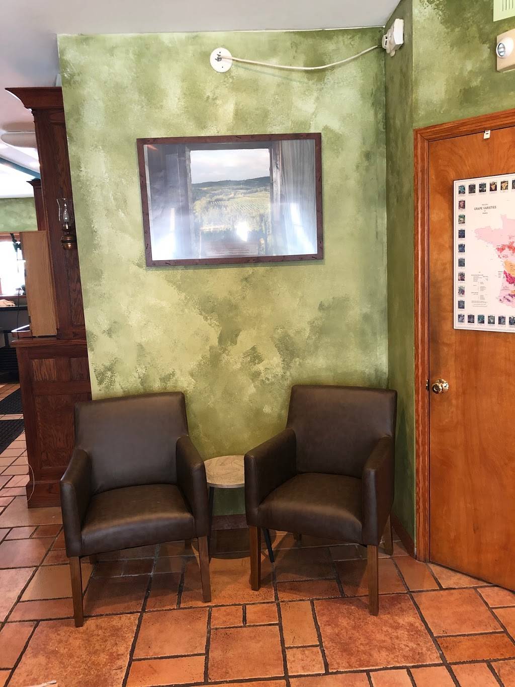 Stalk & Vine | restaurant | 224 S Water St #1G, Wilmington, NC 28401, USA | 9107690567 OR +1 910-769-0567