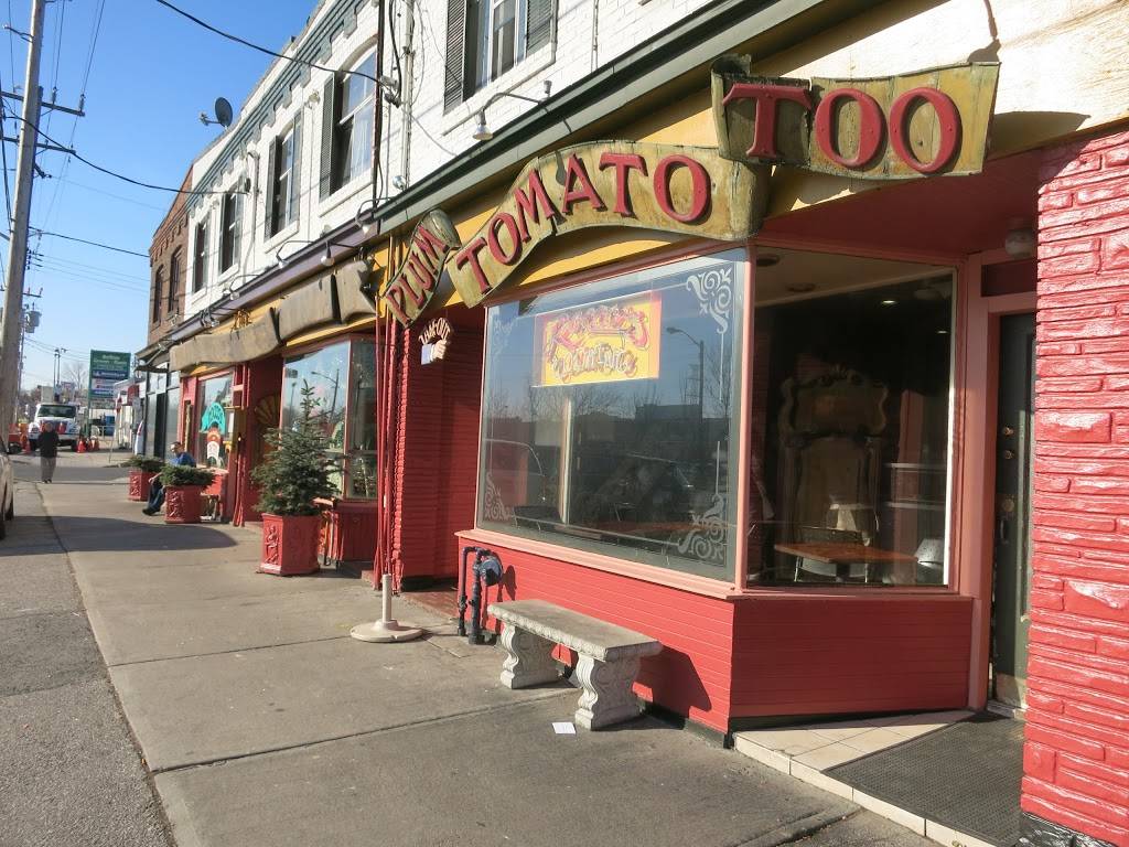 Roccos Plum Tomato | restaurant | 164 The Queensway, Etobicoke, ON M8Y 1J2, Canada | 4162555081 OR +1 416-255-5081