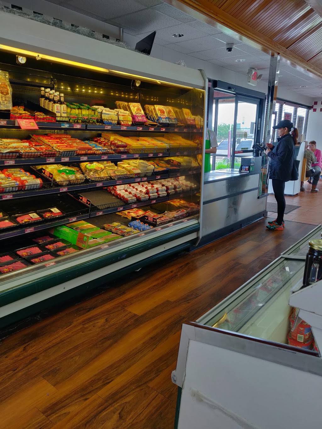 Braums Ice Cream & Burger Restaurant | restaurant | 7701 Rogers Ave, Fort Smith, AR 72903, USA | 4794520500 OR +1 479-452-0500