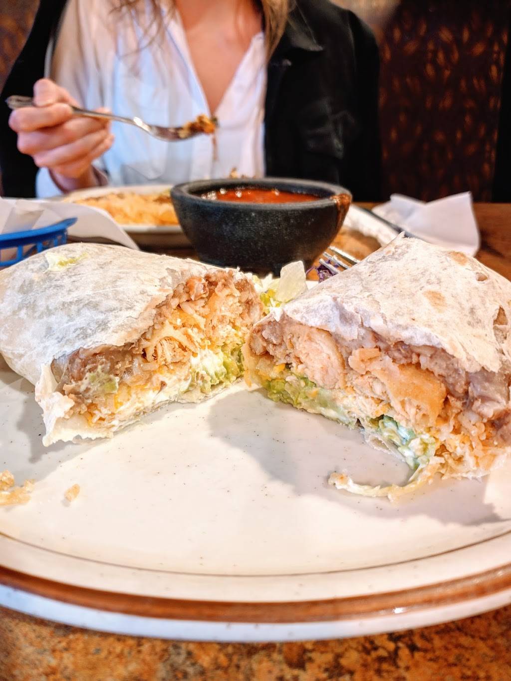 Cucas Mexican Food | restaurant | 2733, 1752 E Lugonia Ave #121, Redlands, CA 92374, USA | 9093891235 OR +1 909-389-1235