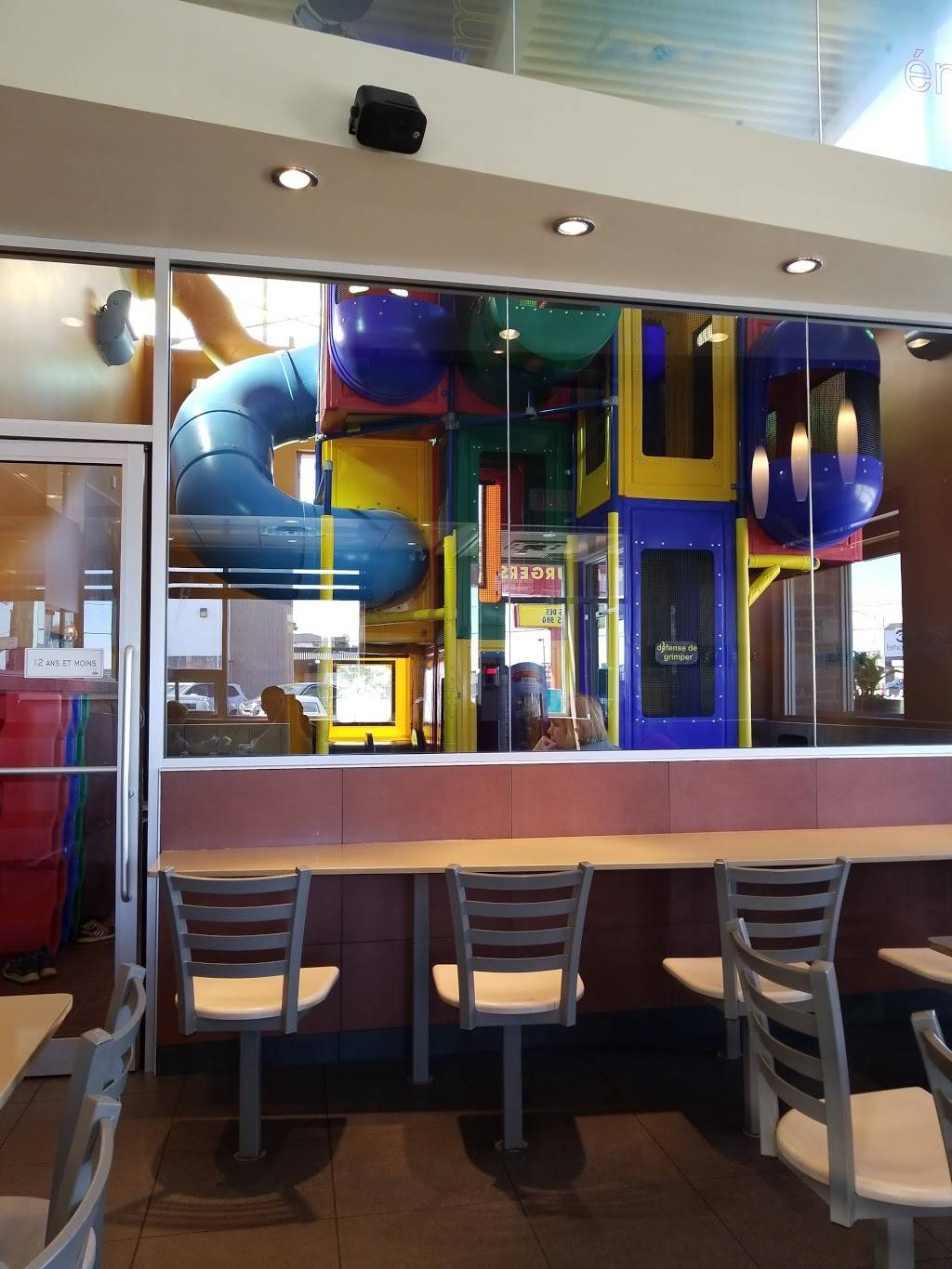 McDonalds | cafe | 6565 Boulevard Wilfrid-Hamel, LAncienne-Lorette, QC G2E 5W3, Canada | 4188715866 OR +1 418-871-5866