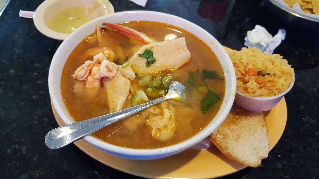 Mariscos 2000 | restaurant | 2053 W Northwest Hwy #82, Dallas, TX 75220, USA | 9724320954 OR +1 972-432-0954