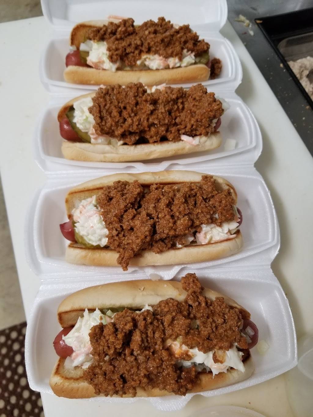 Terris Mill Village cafe | restaurant | 2001 32nd St E, Valley, AL 36854, USA | 3347686455 OR +1 334-768-6455