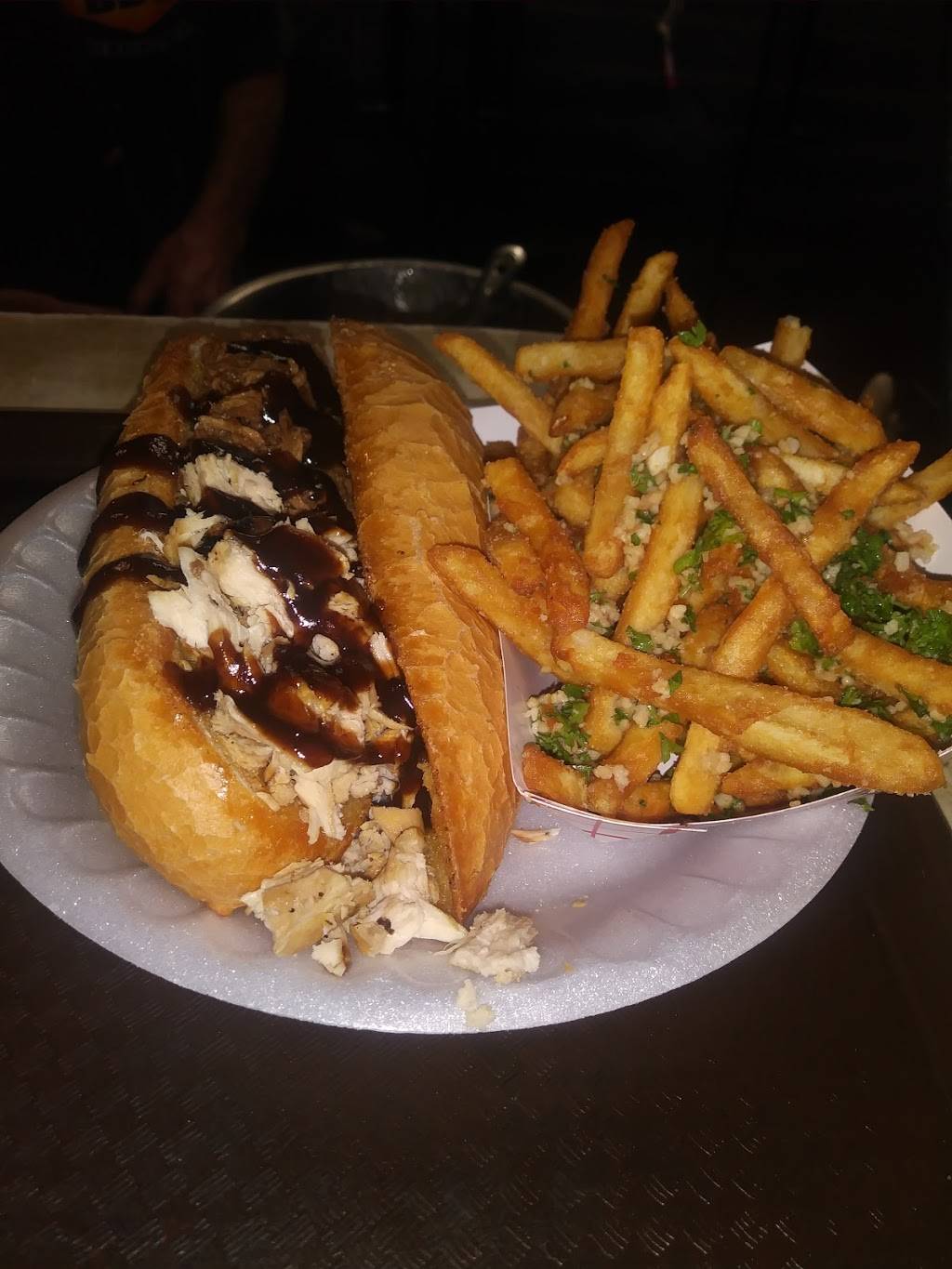 Fat Daddys BBQ | restaurant | 942 Hartnell Ave, Redding, CA 96002, USA | 5302216270 OR +1 530-221-6270