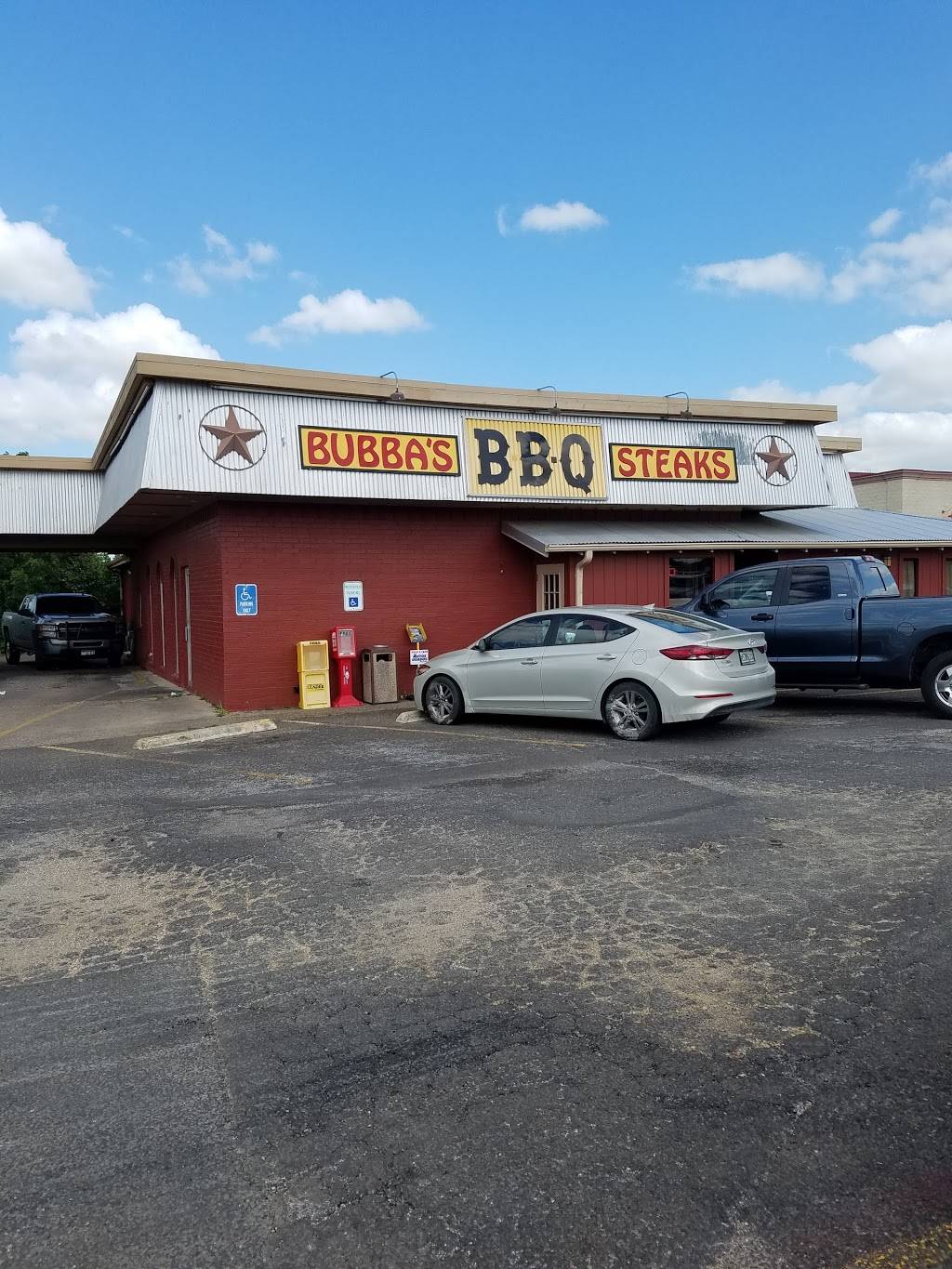 Bubbas Bar-B-Q & Steakhouse | restaurant | 210 S, Interstate Highway 45, Ennis, TX 75119, USA | 9728750036 OR +1 972-875-0036