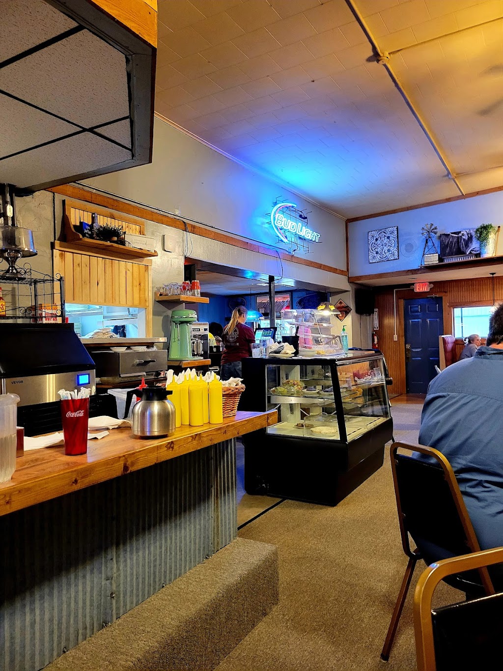 PKs Revival | restaurant | 304 Sherman St, Benedict, NE 68316, USA | 4027326861 OR +1 402-732-6861