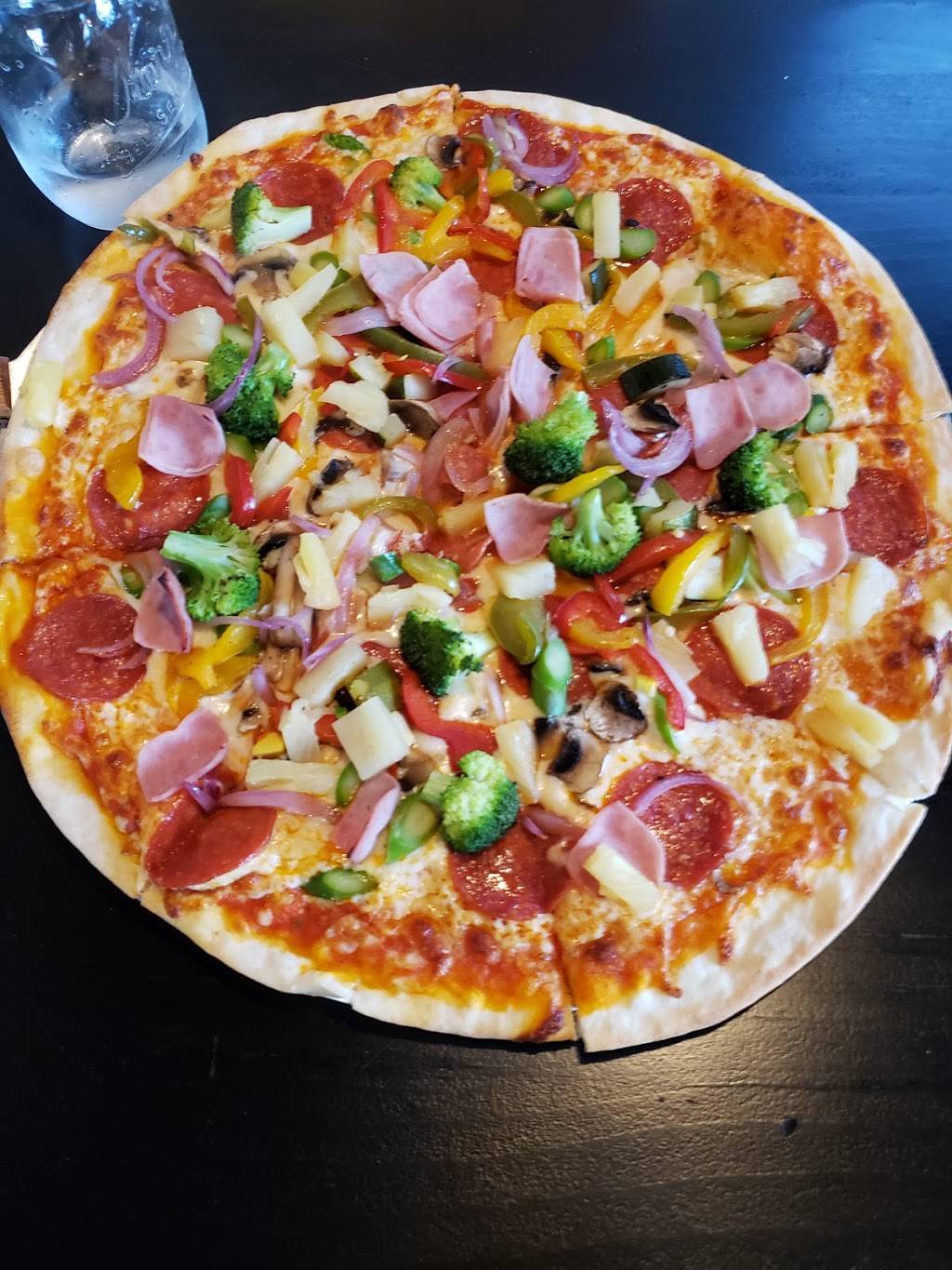 Pizza Pasta Dilla | restaurant | 1243 S Alvarado St b1, Los Angeles, CA 90006, USA | 2132771152 OR +1 213-277-1152