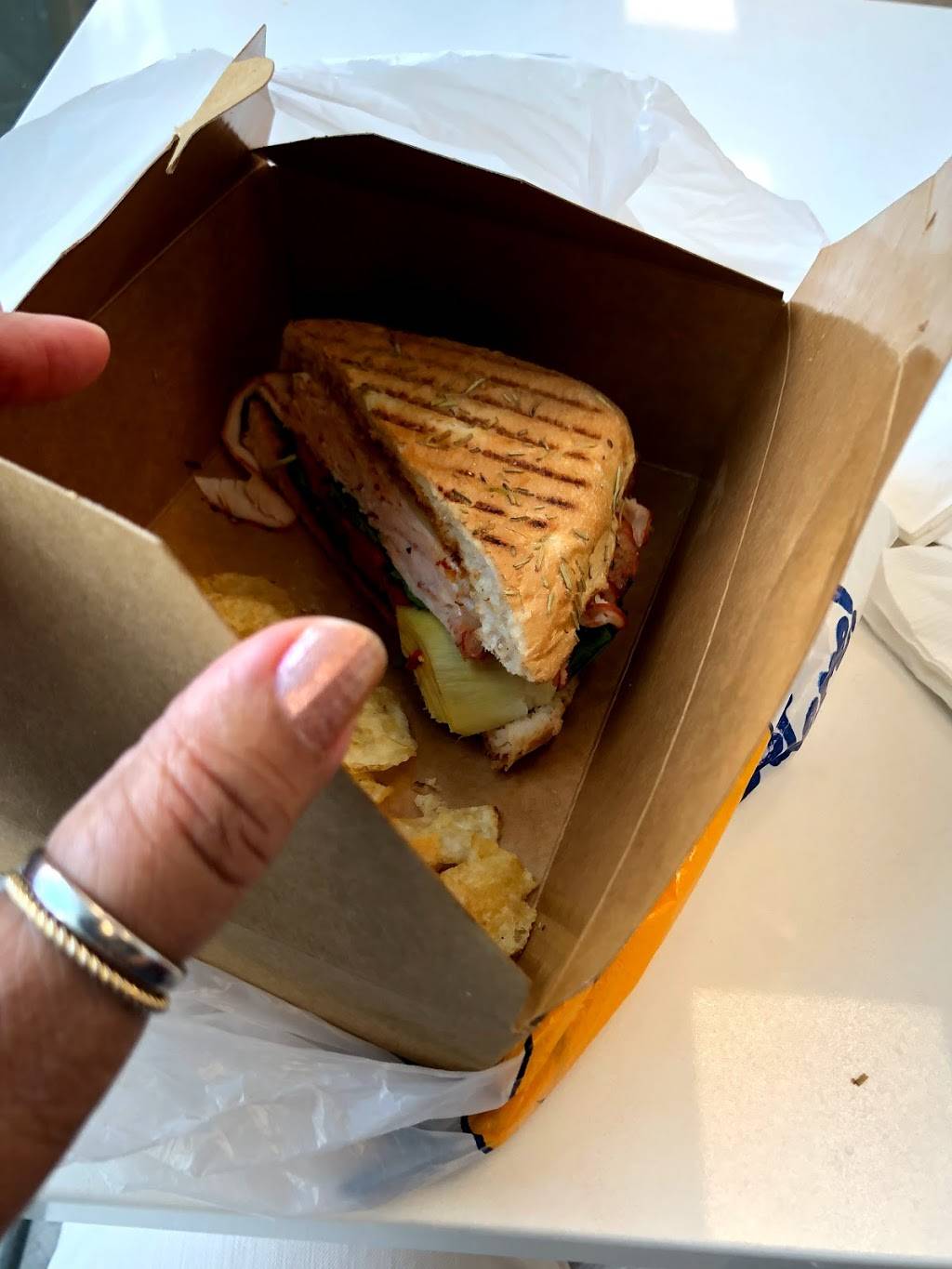 Waterfront Gourmet Cafe & deli Dilworth plaza | cafe | 1414 S Penn Square, Philadelphia, PA 19102, USA | 2677582383 OR +1 267-758-2383