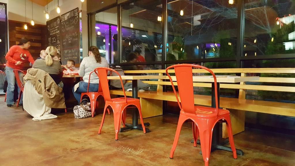 MADdogs Gourmet Hot Dogs | restaurant | 1900 NE 162nd Ave D114, Vancouver, WA 98684, USA | 3608915344 OR +1 360-891-5344