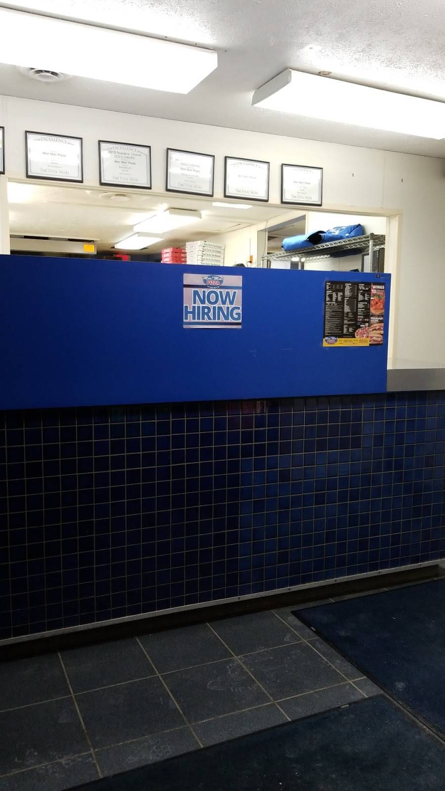 Mm! Mm! Pizza | restaurant | 2971 South Park Rd, Bethel Park, PA 15102, USA | 4128333900 OR +1 412-833-3900