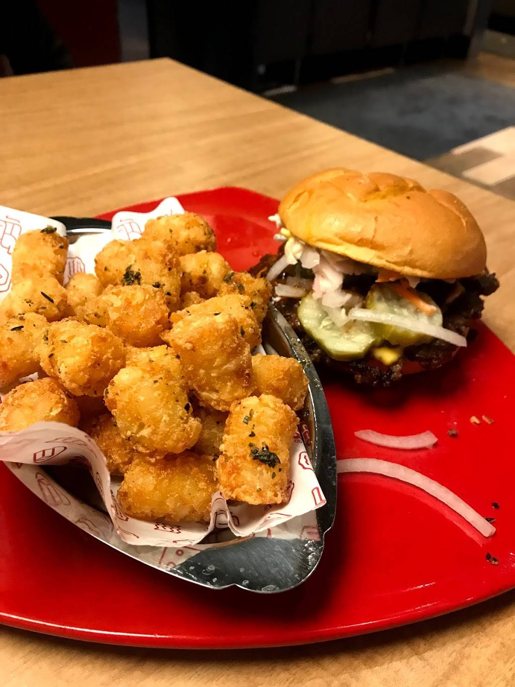 Smashburger | restaurant | 6679-105 Falls of Neuse Rd, Raleigh, NC 27615, USA | 9198709230 OR +1 919-870-9230