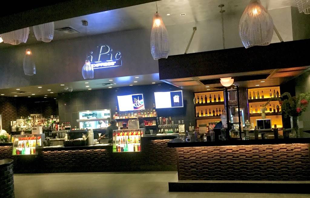 The Tuck Room | restaurant | 3701 NE 163rd St, North Miami Beach, FL 33160, USA | 7865637061 OR +1 786-563-7061