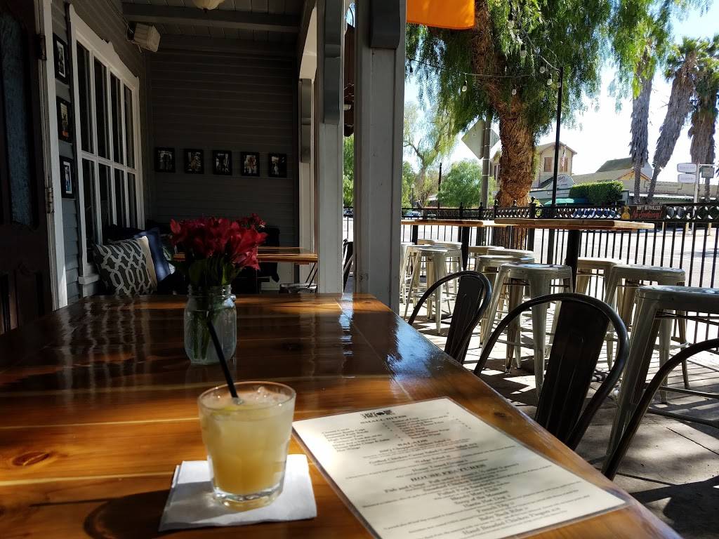 Lucky Fools Pub | restaurant | 75 E High St, Moorpark, CA 93021, USA | 8055321500 OR +1 805-532-1500