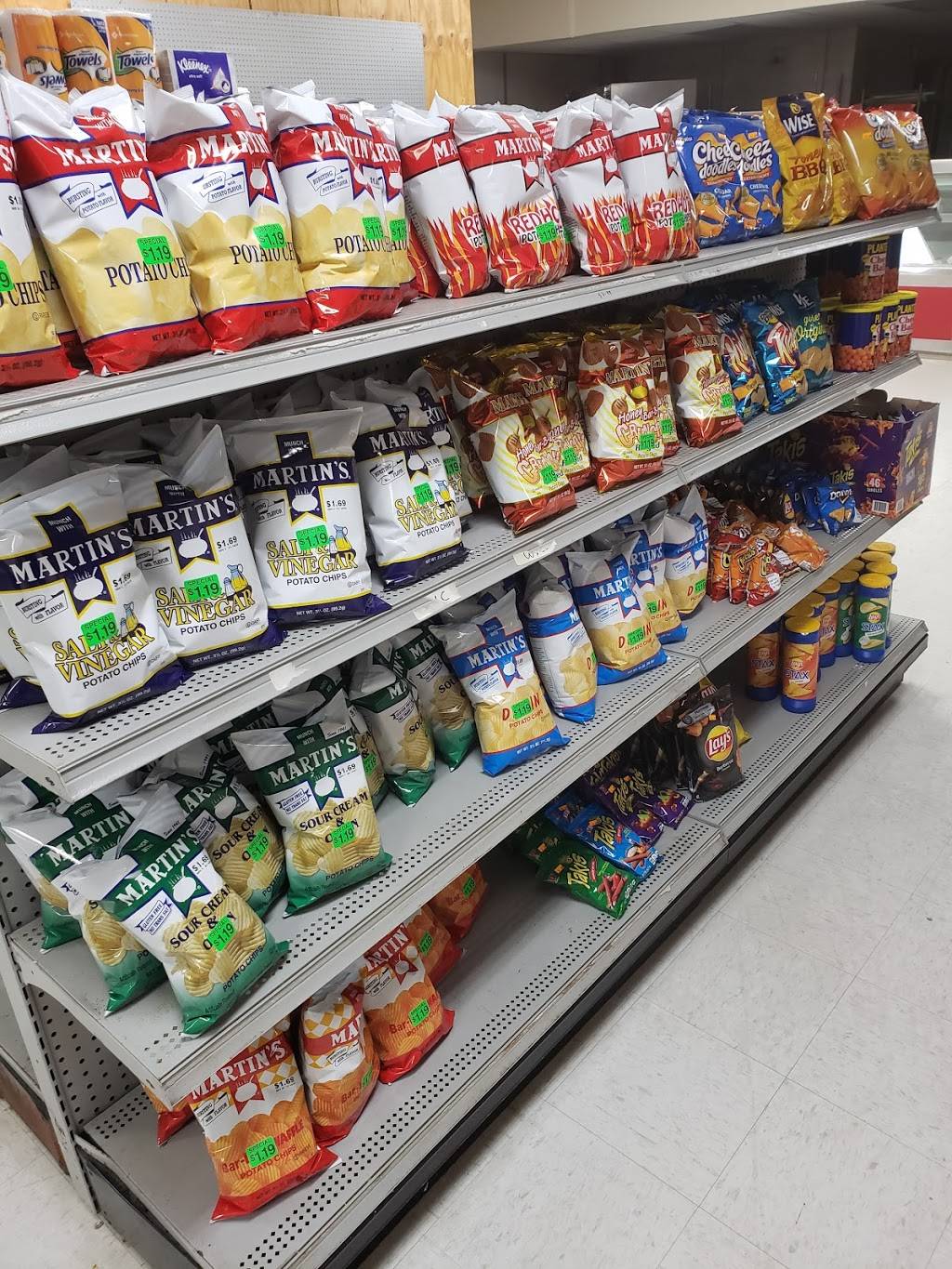 Asheboro deli & grocery | restaurant | 1113 N Fayetteville St, Asheboro, NC 27203, USA | 3365219035 OR +1 336-521-9035