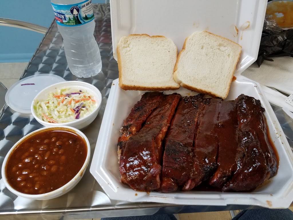 Kansas City Barbeque Pit | restaurant | 2645 N Oakland Ave, Decatur, IL 62526, USA | 2172206090 OR +1 217-220-6090