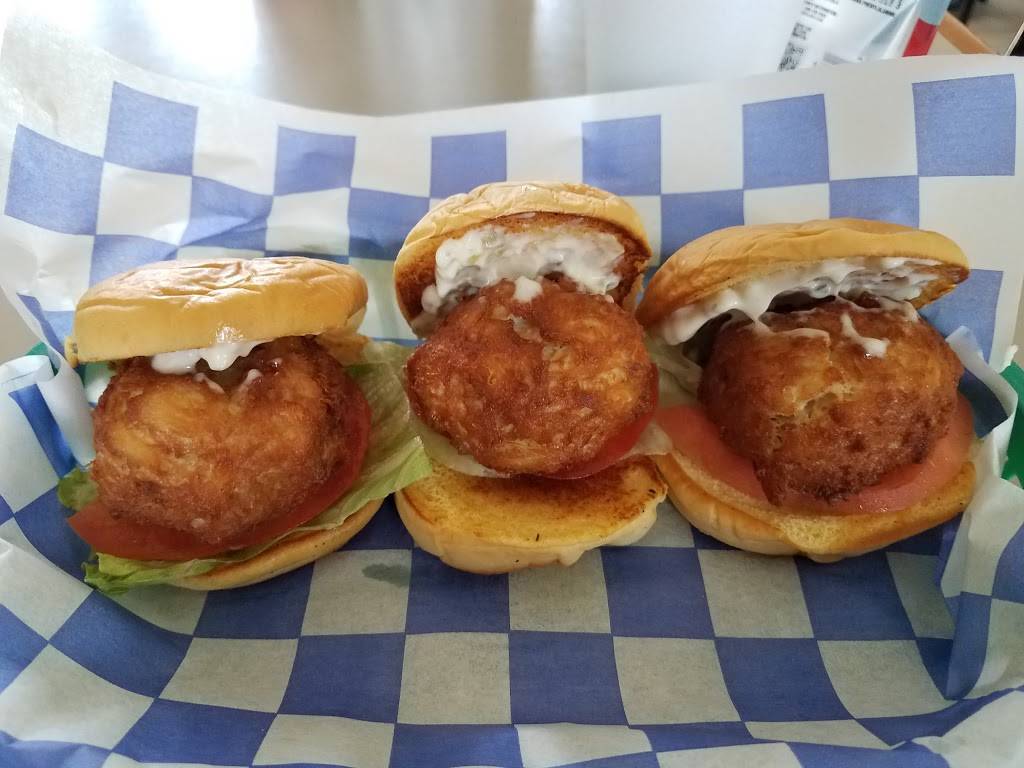 Hidden Harbor | restaurant | 14755 Dowell Rd, Lusby, MD 20657, USA | 4103261100 OR +1 410-326-1100