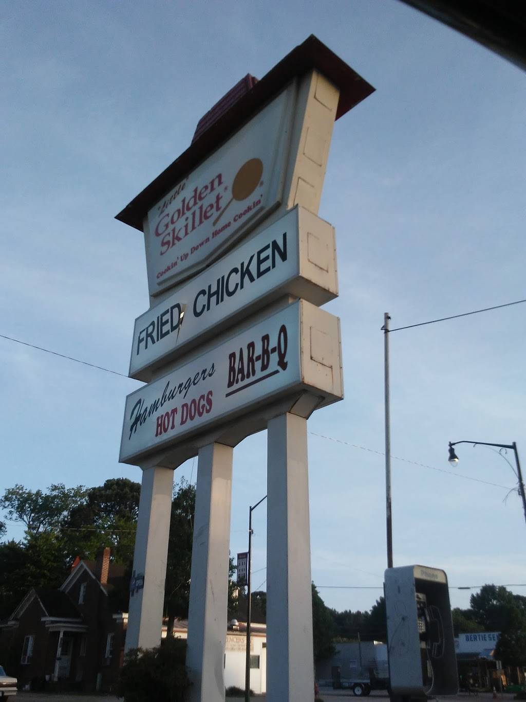 Little Golden Skillet | restaurant | 103 W Granville St, Windsor, NC 27983, USA | 2527943468 OR +1 252-794-3468