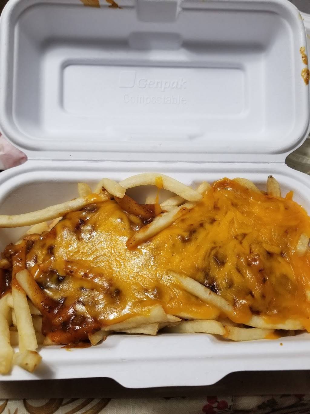 Wienerschnitzel | restaurant | 555 W Shaw Ave, Clovis, CA 93612, USA | 5592988905 OR +1 559-298-8905