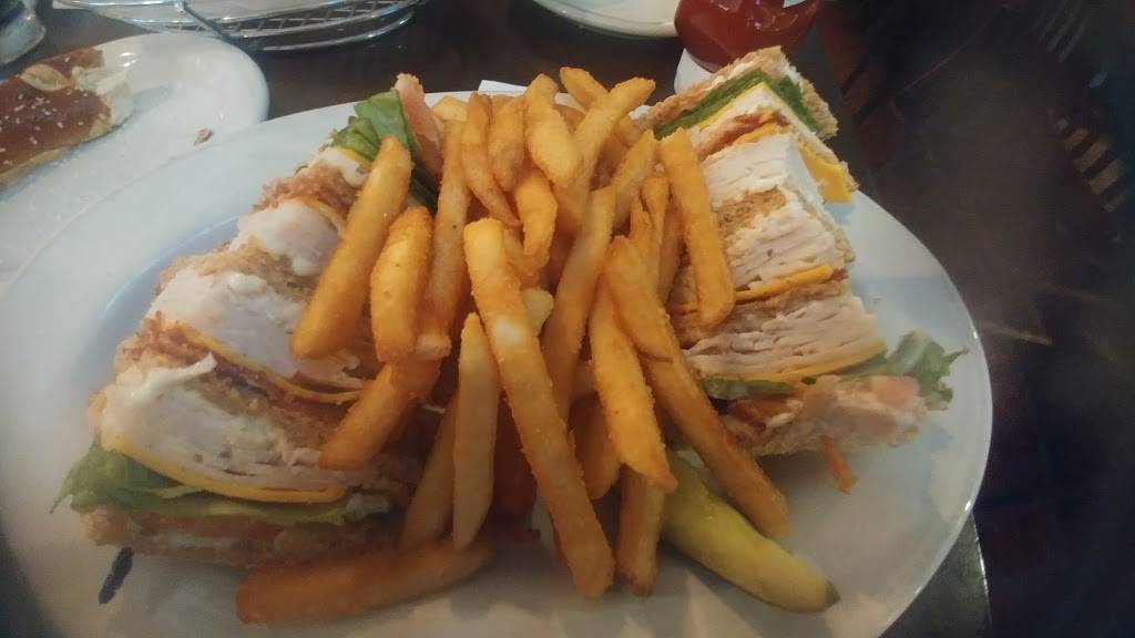 Little Joes Tavern | restaurant | 11518 S Saginaw St, Grand Blanc, MI 48439, USA | 8106948391 OR +1 810-694-8391