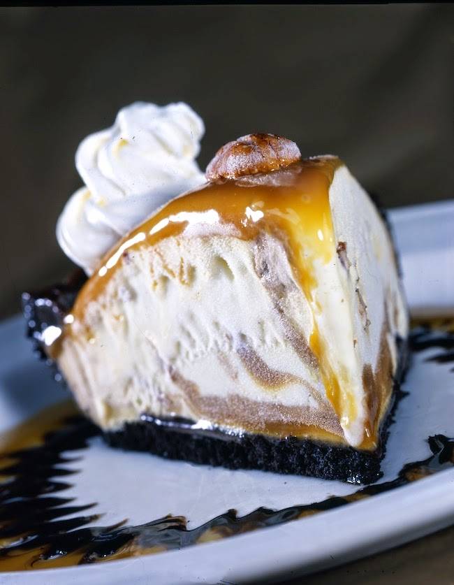 Grindstone Charleys | restaurant | 5822 Crawfordsville Rd, Indianapolis, IN 46224, USA | 3174811870 OR +1 317-481-1870