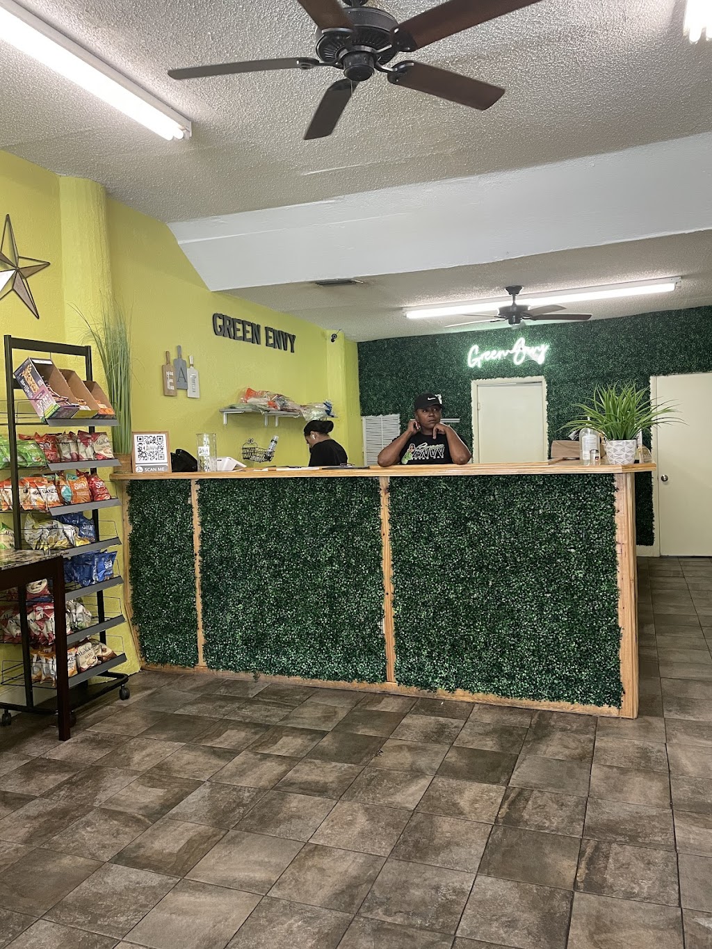 Green Envy Salad Bar | restaurant | 746 NW 62nd St, Miami, FL 33150, USA | 7863448356 OR +1 786-344-8356