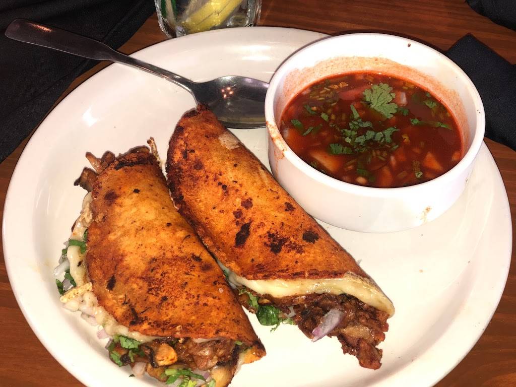 Vegan Avenue On Main | restaurant | 2512 N Main Ave, San Antonio, TX 78212, USA | 2103329284 OR +1 210-332-9284