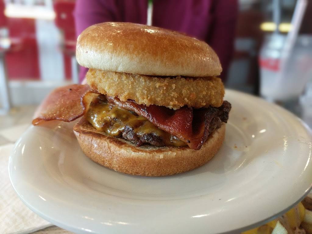 Johnny Rockets | restaurant | 1155 Buck Creek Rd #720, Simpsonville, KY 40067, USA | 5027225362 OR +1 502-722-5362