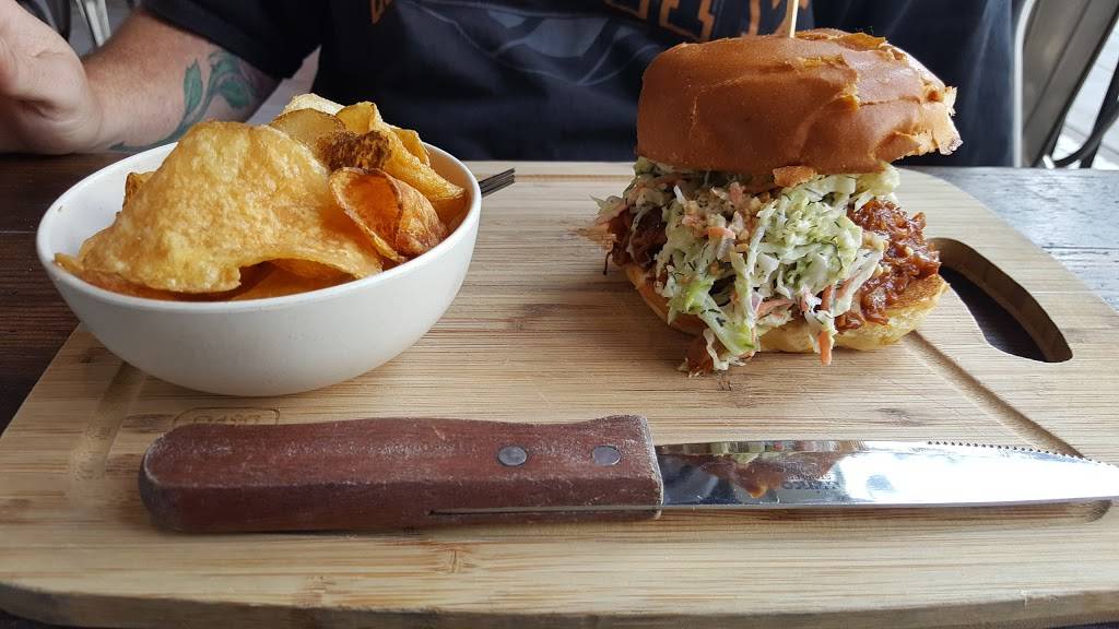 The Carving Board Burbank | restaurant | 216 E Olive Ave, Burbank, CA 91502, USA | 8185636799 OR +1 818-563-6799