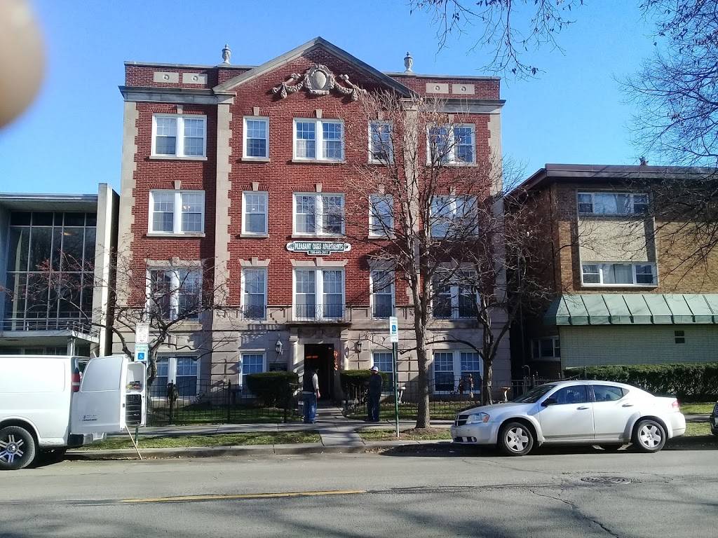 Georges Family Restaurant | restaurant | 145 S Oak Park Ave, Oak Park, IL 60302, USA | 7088484949 OR +1 708-848-4949