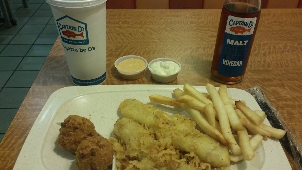 Captain Ds | restaurant | 437 N Green St, Henderson, KY 42420, USA | 2708261929 OR +1 270-826-1929