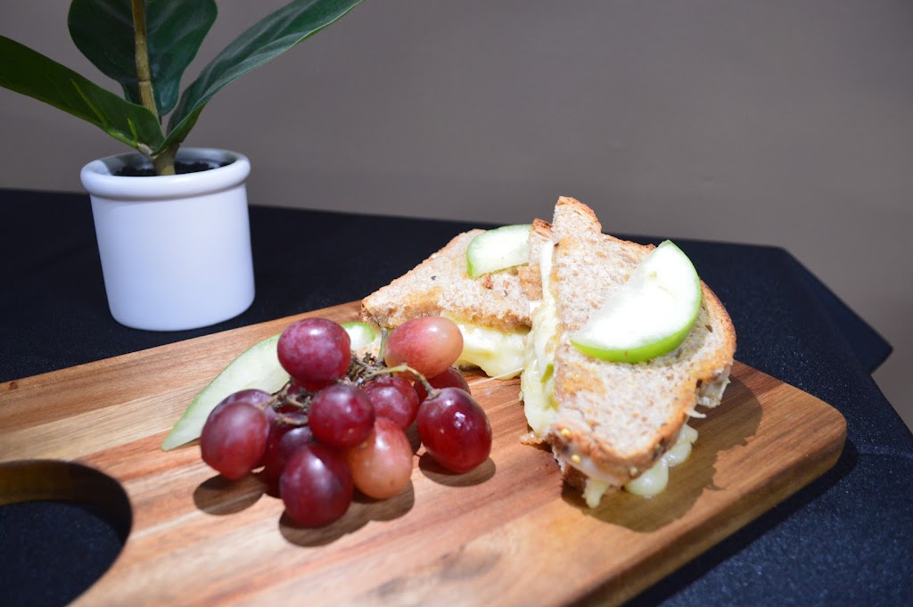 The Silver Corkscrew | restaurant | 1353 S Church St, Burlington, NC 27215, USA | 3364381554 OR +1 336-438-1554