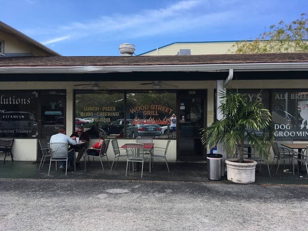 Wood Street Grill | restaurant | 221 Wood St, Punta Gorda, FL 33950, USA | 9415751188 OR +1 941-575-1188