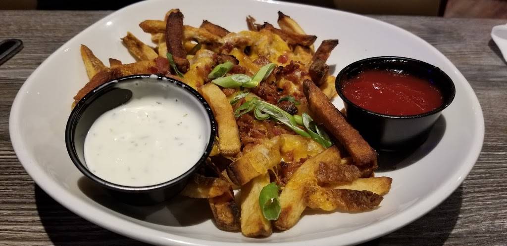 River House Bar & Grill | restaurant | 2495 E Harrisburg Pike, Middletown, PA 17057, USA | 7179308700 OR +1 717-930-8700