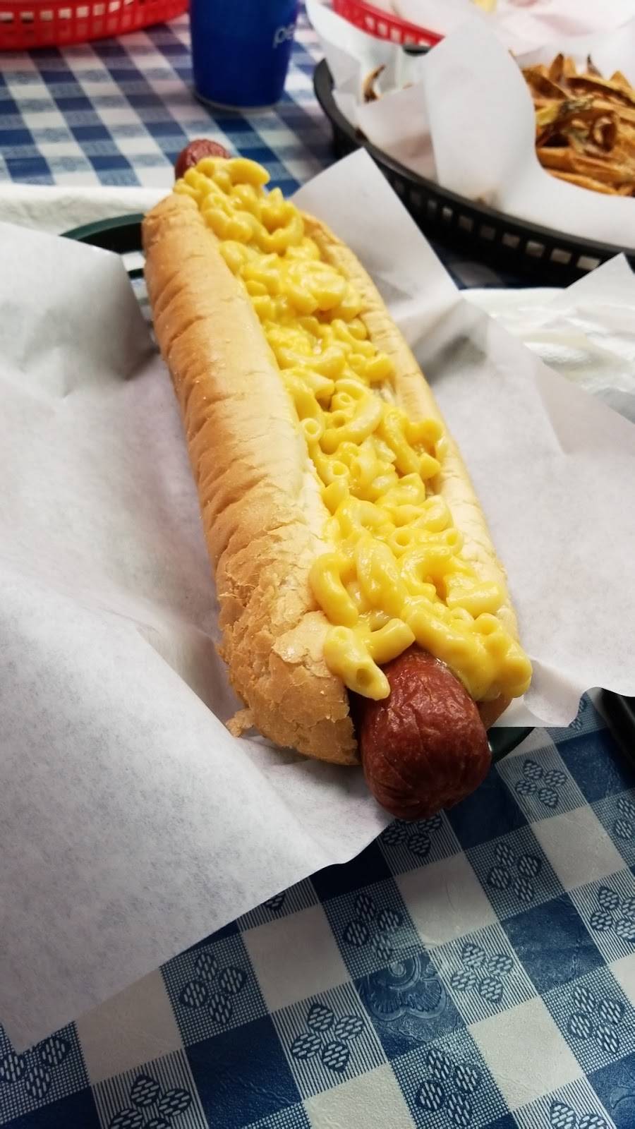 Defender Doggs | restaurant | 1951 Hubbard Rd, Madison, OH 44057, USA | 4403074294 OR +1 440-307-4294