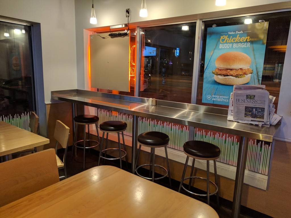 A&W Canada | restaurant | 1638 Avenue Rd, North York, ON M5M 3X9, Canada | 4167857195 OR +1 416-785-7195