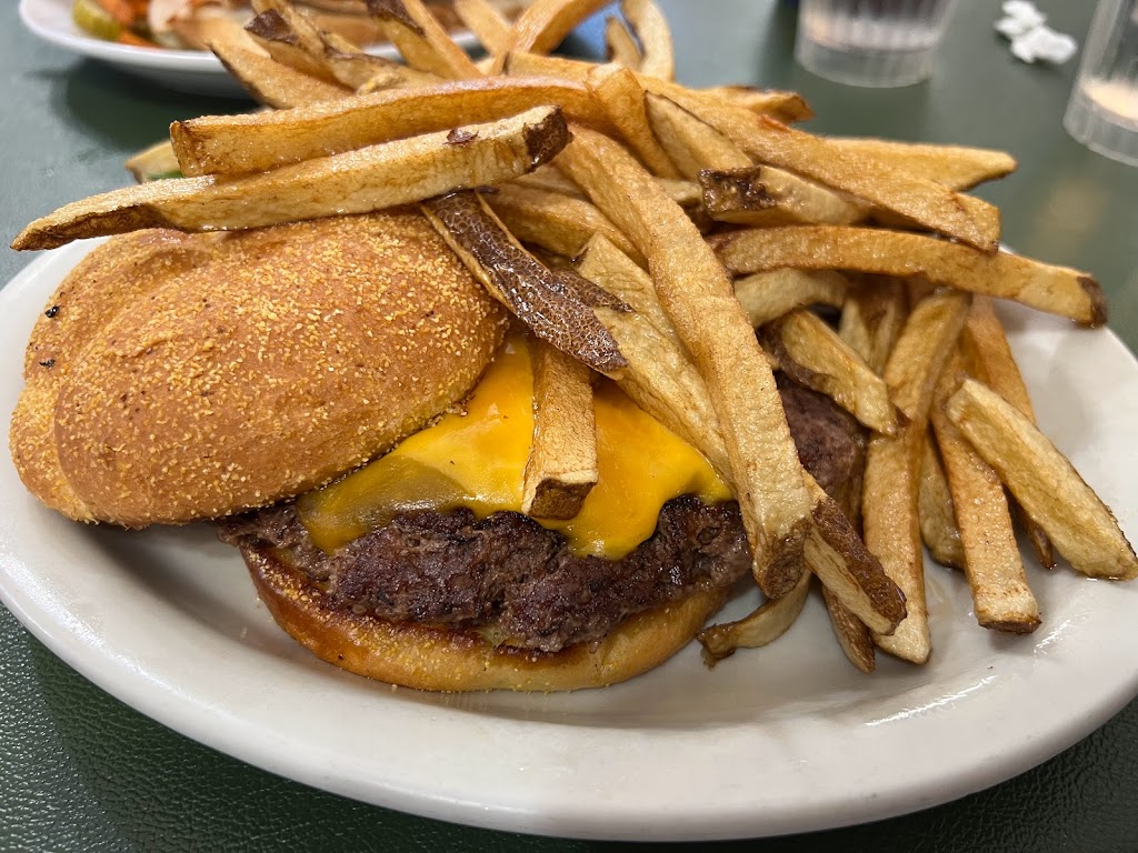 Sherries Place | restaurant | 310 W Yellowstone Hwy, Casper, WY 82601, USA | 3072353513 OR +1 307-235-3513