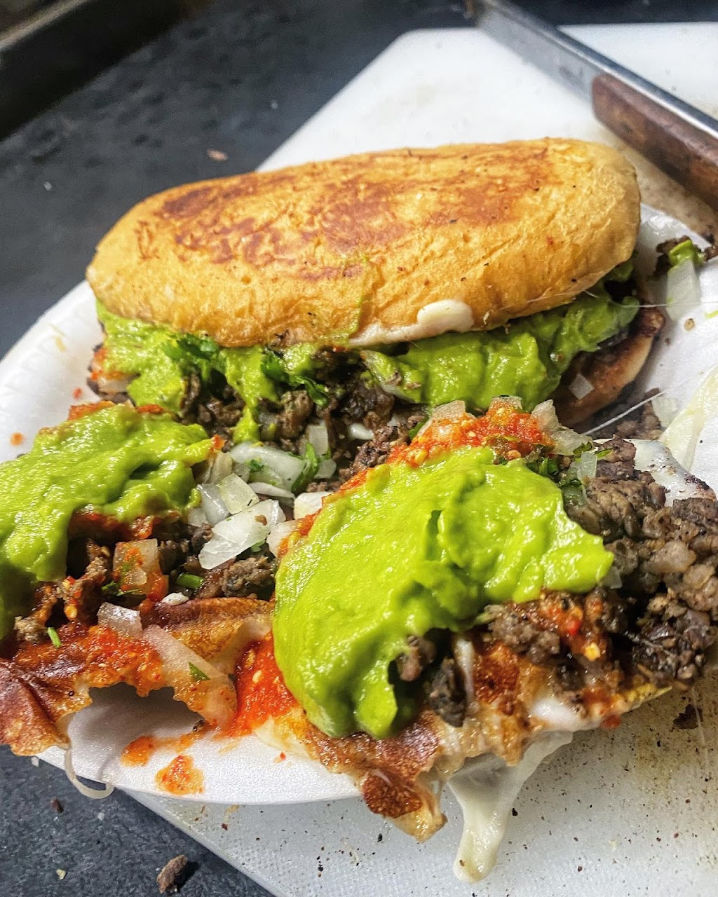 Tacos El Pistolon | restaurant | 10485 Locust Ave, Bloomington, CA 92316, USA | 9093136111 OR +1 909-313-6111