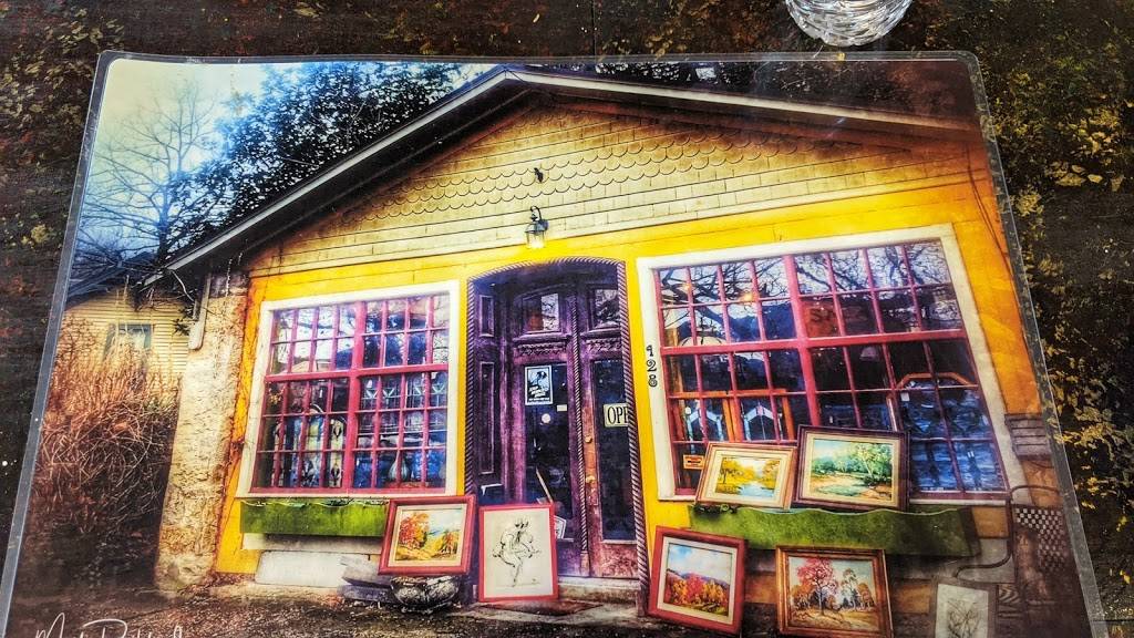 The Creole Girls Cafe | restaurant | 14 Center St, Eureka Springs, AR 72632, USA | 4799813306 OR +1 479-981-3306