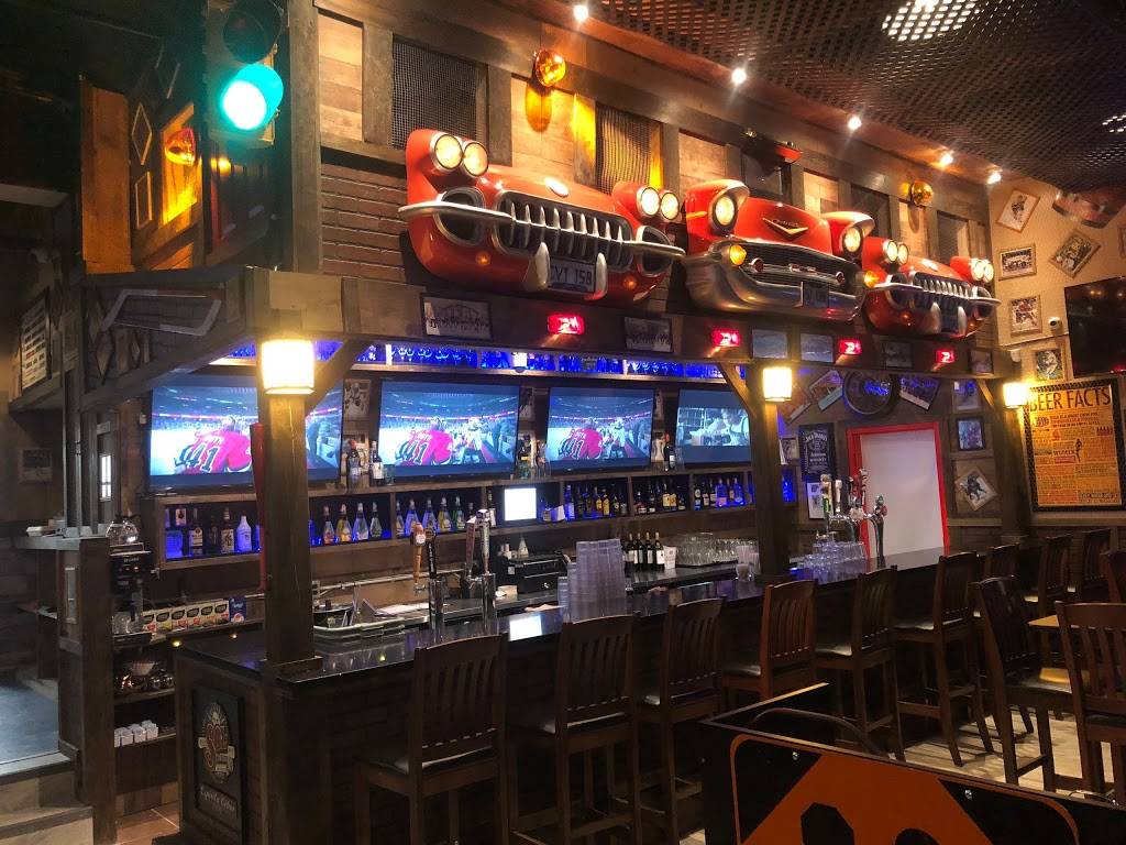 Wing House | restaurant | 320 Water St, Peterborough, ON K9J 3C7, Canada | 7058747555 OR +1 705-874-7555