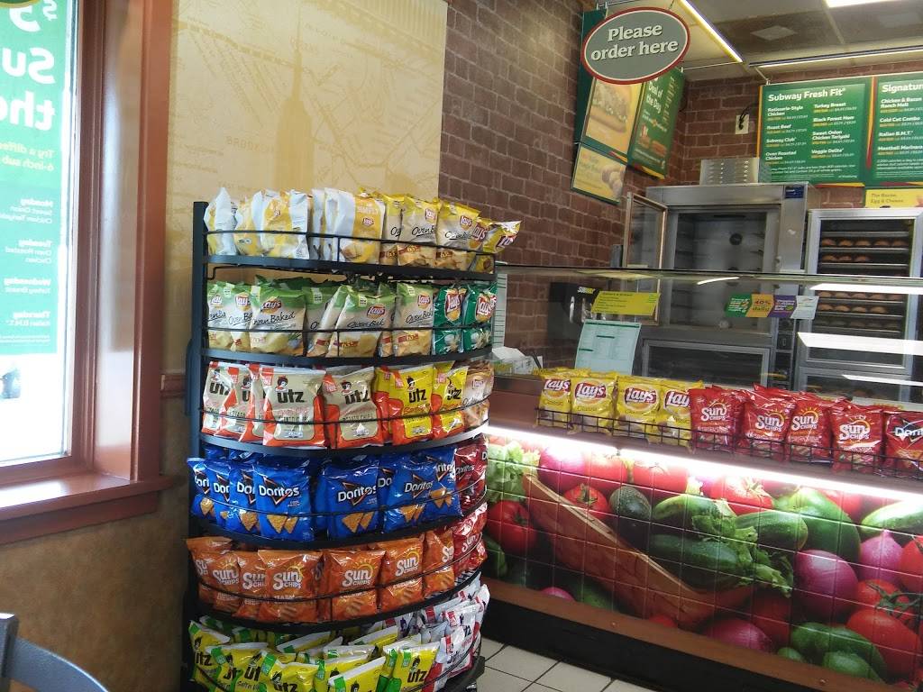 Subway | restaurant | 240 Manor Ave, Millersville, PA 17551, USA | 7178716597 OR +1 717-871-6597