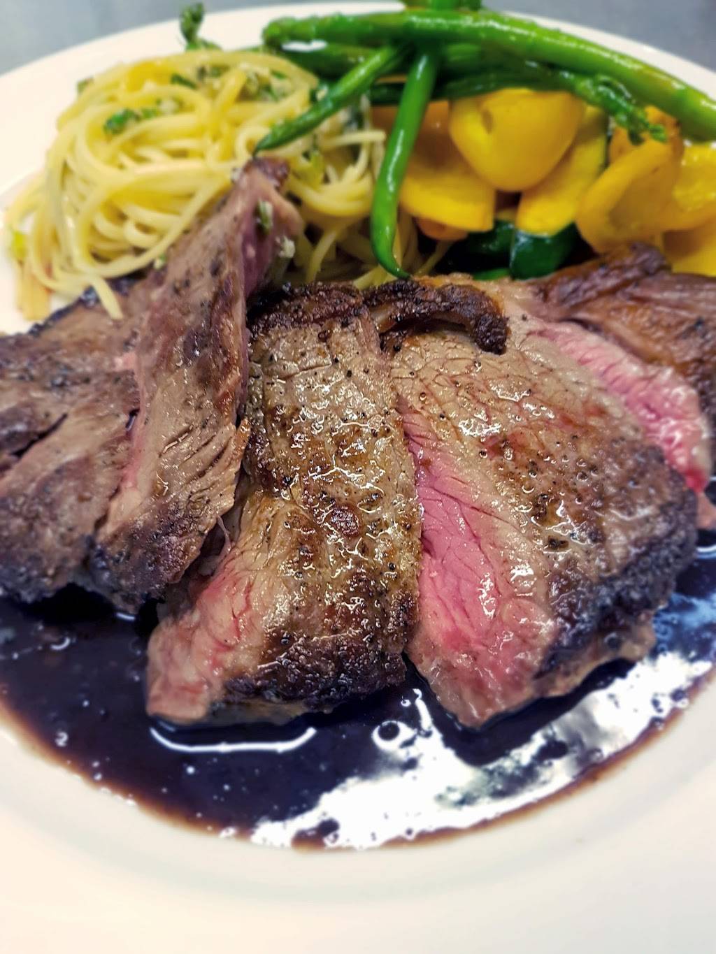 Restaurant Locanda | restaurant | 3535 Autoroute Jean-Noël-Lavoie, Laval, QC H7P 5G9, Canada | 4506812355 OR +1 450-681-2355