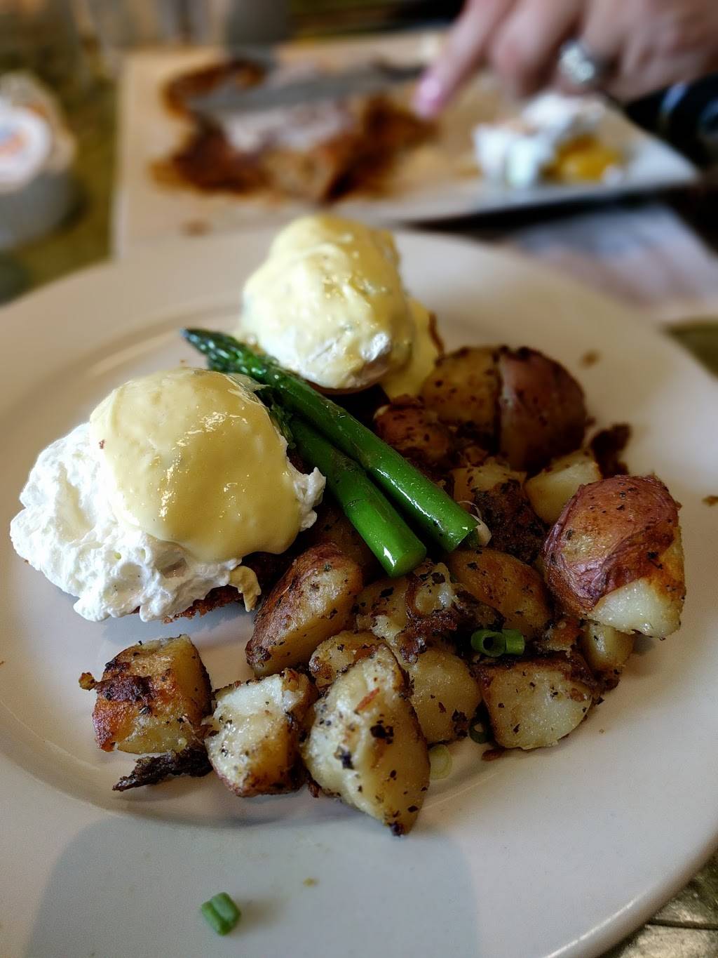 Bellas Cafe | cafe | 896 Whalley Ave, New Haven, CT 06515, USA | 2033877107 OR +1 203-387-7107