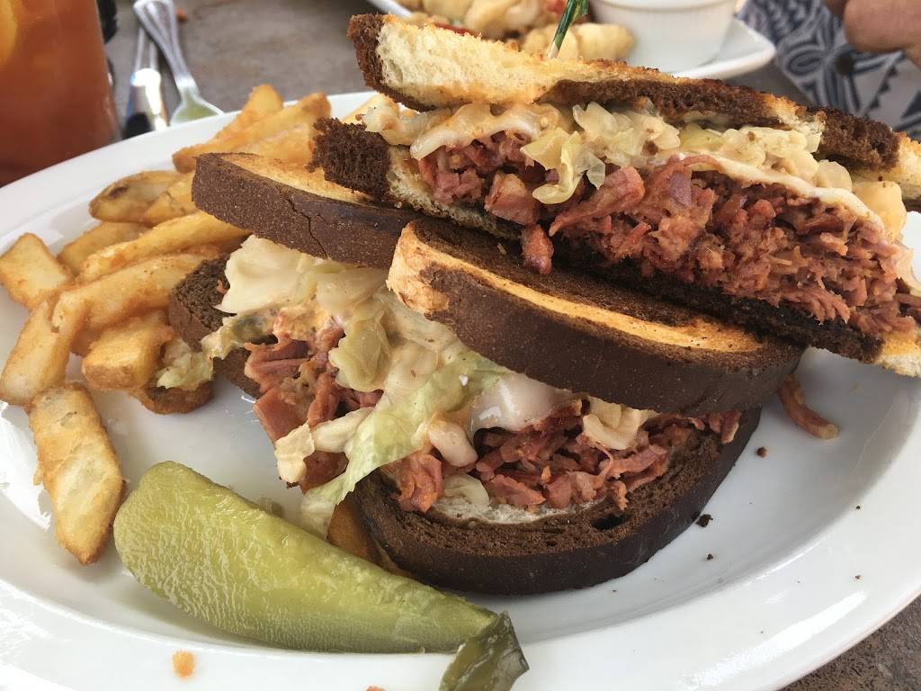 Downtown Joes | restaurant | 902 Main St, Napa, CA 94559, USA | 7072582337 OR +1 707-258-2337