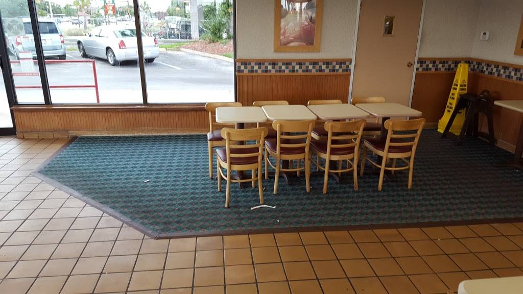 Wendys | restaurant | 2040 A1A S, St. Augustine, FL 32080, USA | 9044718245 OR +1 904-471-8245