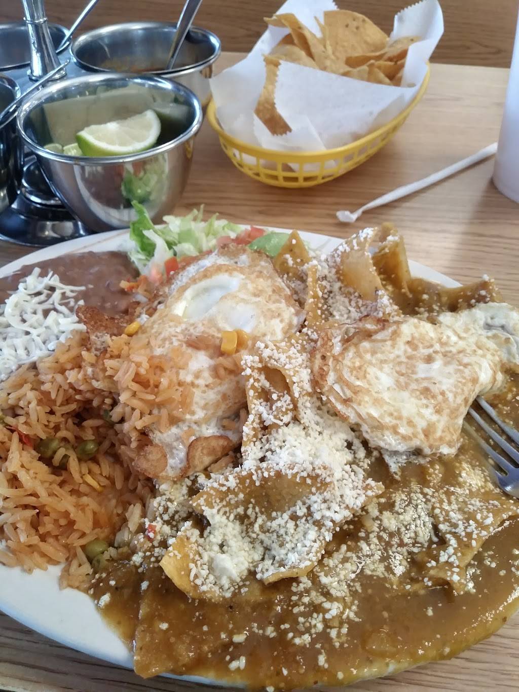 El Taconazo La Fiesta | restaurant | 2700 N Central Ave, Chicago, IL 60639, USA | 7738041616 OR +1 773-804-1616