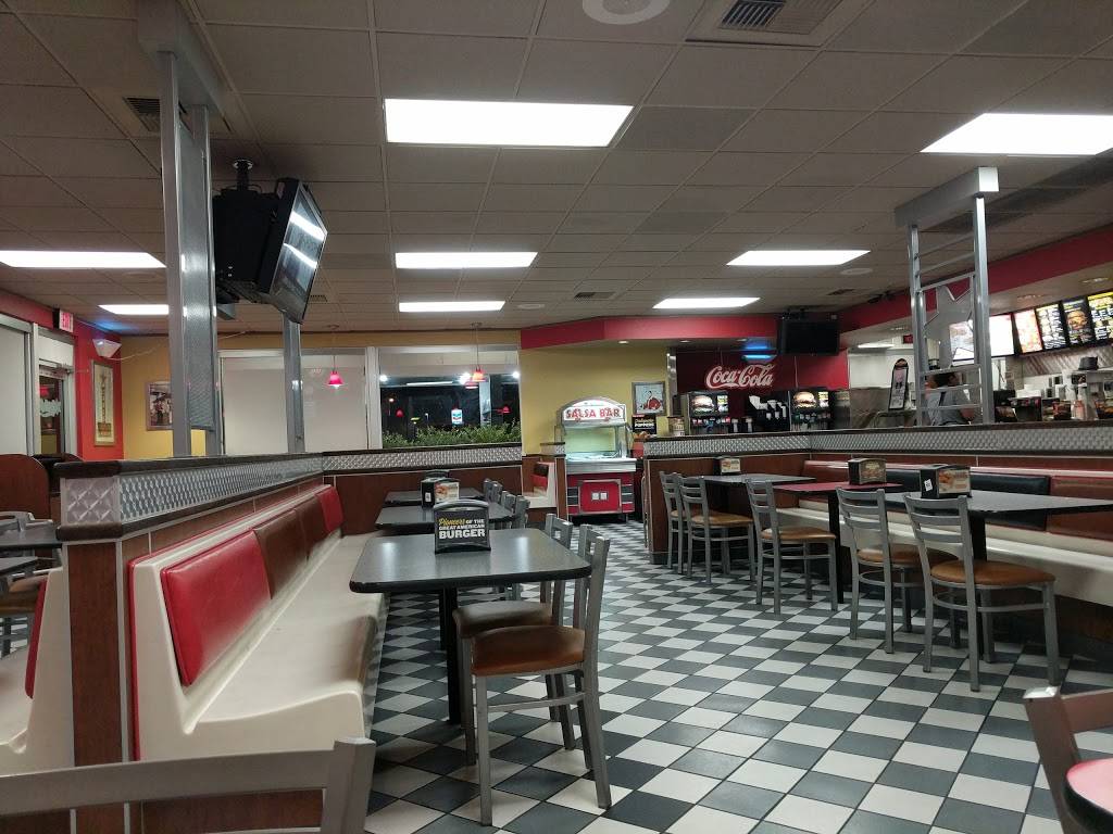 Carls Jr. / Green Burrito | restaurant | 4437 Howard Rd, Westley, CA 95387, USA | 2098943777 OR +1 209-894-3777