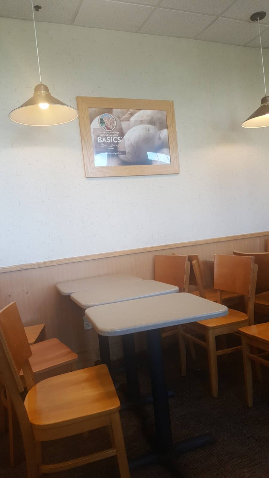 Wendys | restaurant | 885 County Rd 85, Oakdale, NY 11769, USA | 6314721368 OR +1 631-472-1368