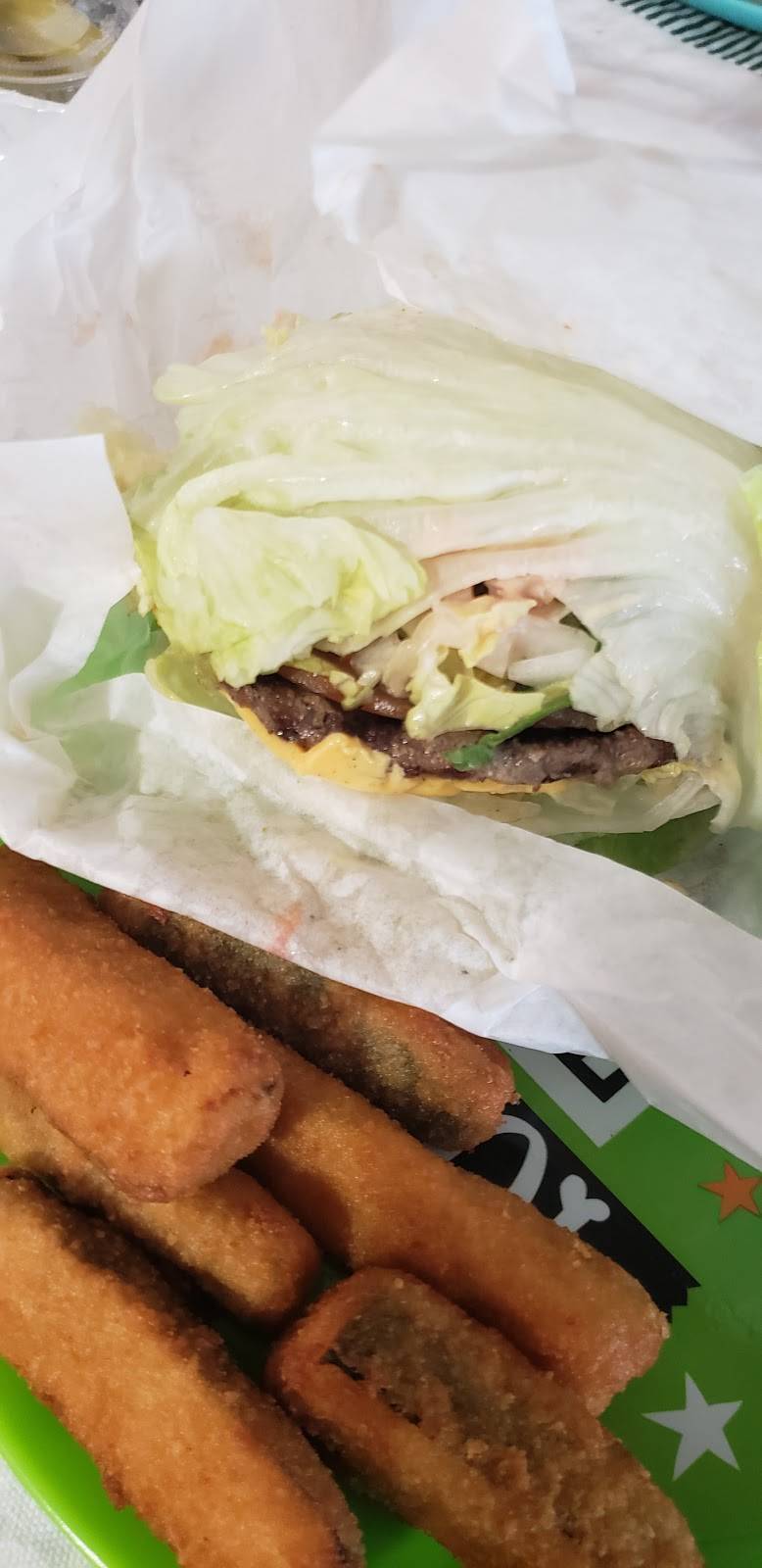 Strati Burgers | restaurant | 460 N Barranca Ave, Covina, CA 91723, USA | 6263310650 OR +1 626-331-0650