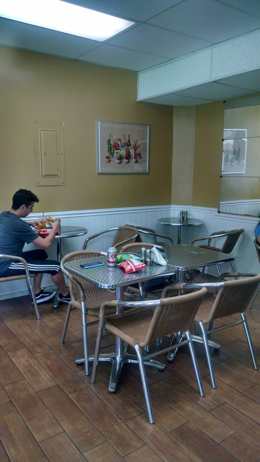 Tomato Patch | restaurant | 19730 Ventura Blvd #103, Woodland Hills, CA 91364, USA | 8189993463 OR +1 818-999-3463