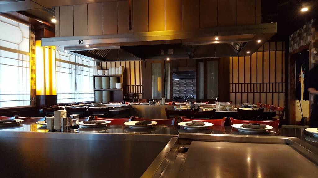 Sumo Japanese Steakhouse & Sushi Bar | restaurant | 2650 Beach Blvd #1, Biloxi, MS 39531, USA | 2282079955 OR +1 228-207-9955